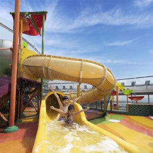 Large Hot Selling High Quality rainbow Slide Customized Open air Amusement