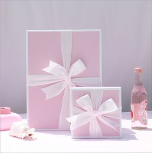 300gsm Ribbon UV Coating CMYK Recycled Paper Gift Boxes