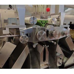 8-32 Plungers Automatic Softgel Capsule Filler With 0.1ml-2ml Capsule Filling