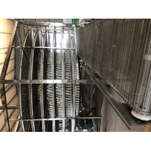Cooling Tower Applied as a Cooling and Transporting Baking Food