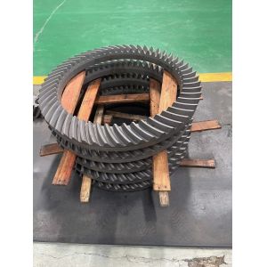 China Customization Industrial Bevel Gear Spiral Crusher Gear Low Noise on sale