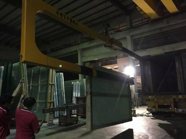 Quality C Shape Container Loading&Unloading Crane,U Shape Container Lifting Crane,C Shape Glass Crate Unloading Machine for sale