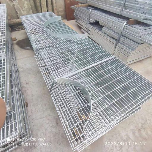 Quality Platform Q235 Carbon Galvanized Steel Grating Customized Special Shaped for sale