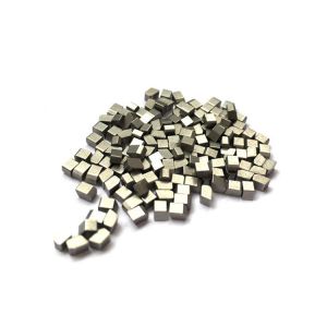 Metal Tungsten Carbide Tool Tips / Circular Saw Cutting 94 HRA Hardness