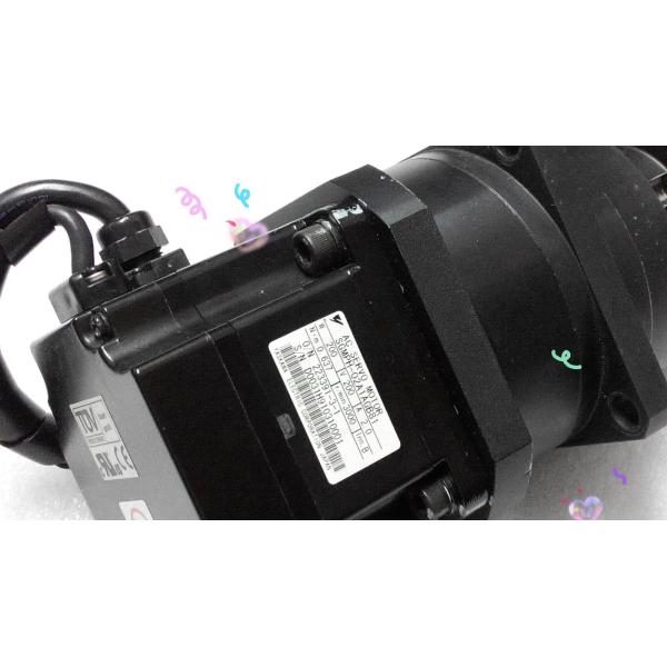 Yaskawa SGMPH-04A1AGB81 AC SERVO MOTOR 400W 3000RPM 200V 2.6A NEW