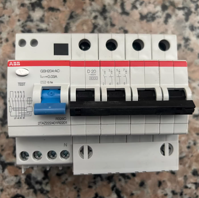 China ABB GSH204 4-Pole Fuse Switch Disconnector with 100 kA Breaking Capacity and Fuse Protection on sale
