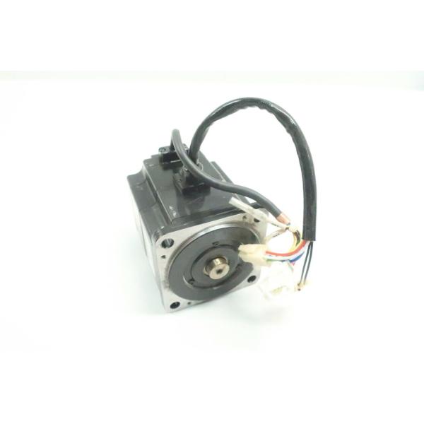 Yaskawa SGMPH-02A2A-YR21 AC SERVO MOTOR 200W 3000RPM 200V 2A NEW