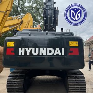 Used Hyundai HX220HD Excavator With Cummins Engine Ready To Ship To Syria