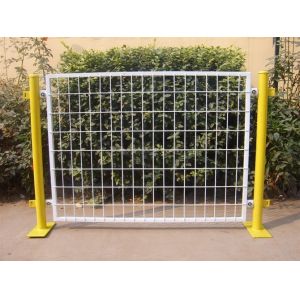 Wholesale Plastic Coated Temporary Welded Wire Mesh Fence Panels 50*100 MM Mesh Size from china suppliers