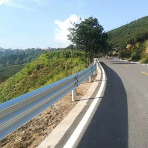 Hot Galvanized and Cold Rolled Technology Galvanized Highway Guardrail Rails
