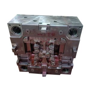 Plastic Injection Molding with Hot or Cold Runner System from LKM Mold Base to