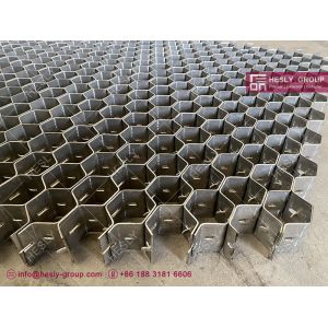 HESLY™ clinched, rectangular bar, AISI310s with protruding lances | 3'X10' |