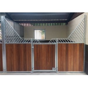Black Coated Safety Horse Stable Box Australian Standard 3.6x2.2m