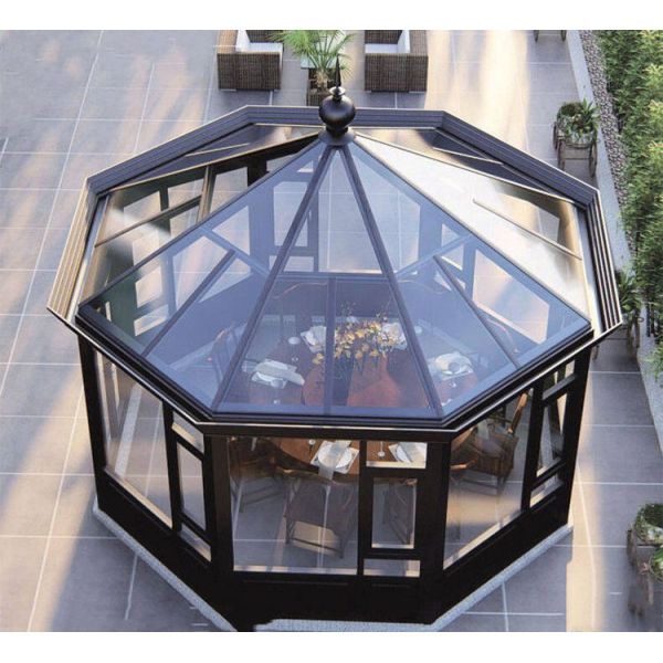 Cutting Polycarbonate solid sheet featuring fire retardancy rated B1 as per GB8624 1997 designed for safety and durability