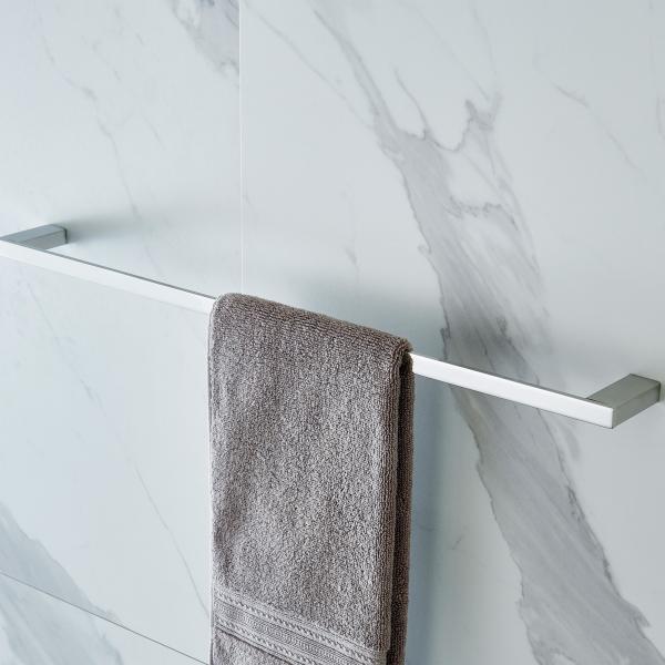 62.5cm Stainless Steel Bathroom Hardware Modern Towel Rail Polished