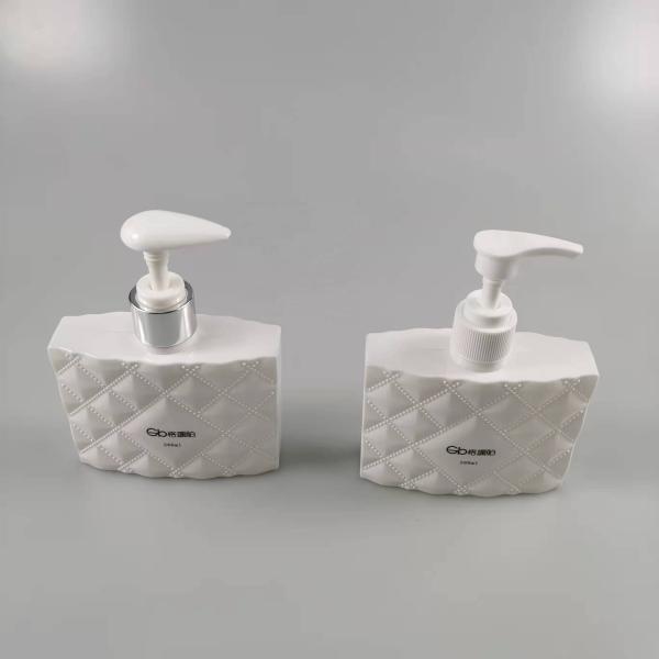 Square Plastic Shampoo Bottle for Lotion Personal Care Products 260ml Empty Packaging
