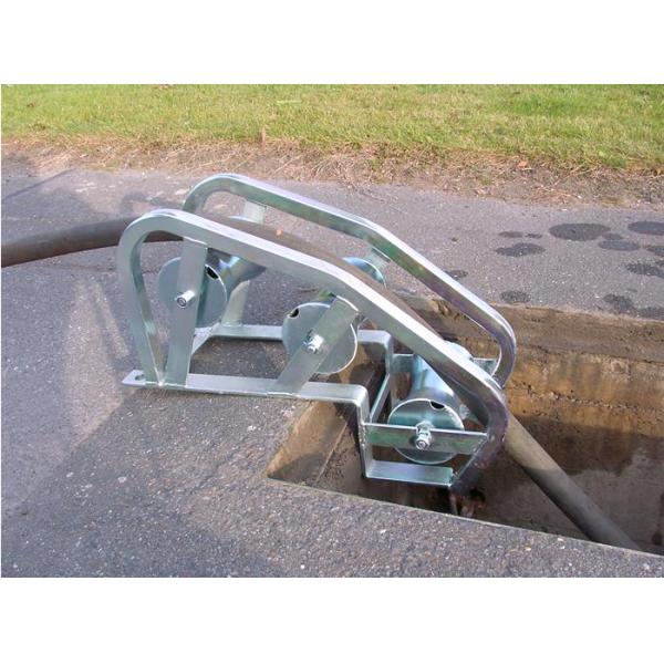 Heavy Duty Tubular Steel Cable Guide Rollers Bend And Manhole Entry Cable Rollers