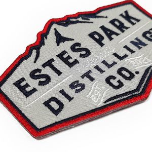 Fashion Custom Made Embroidered Patches Washable Iron On Fabric Patches