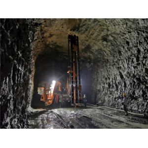 KMZ611 2500l/h Drilling And Anchor Grouting Equipment With 4MPa Grouting