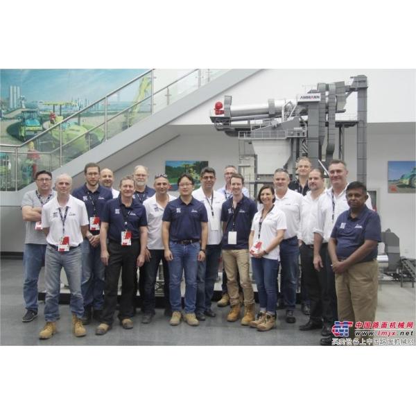 Cost-saving Commercial Concrete Mortar Casting Charging Machine for Building Projects