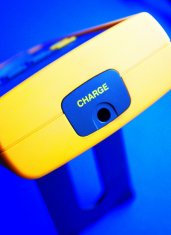 0.05% Accuracy Current Multifunction Process Calibrator with 1 Meter Drop Test ,