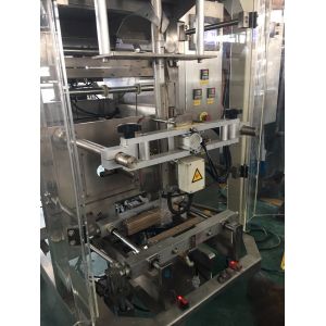 Vertical 50bags/Min Puffed Food Packing Machine High Precision