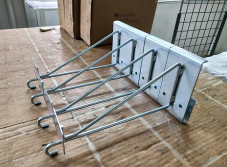 Galvanized Zinc Plating 1/4" Trellis Hook Bracket