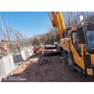 2014 Xg 50ton Used Truck Crane Mobile Crane Hoist Crane Folding and Easy to