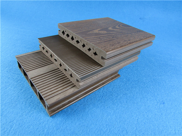 Quality Composite Wood Decking Composite Deck Boards Galling Embossing for sale