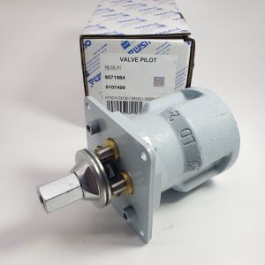 Pilot Valve 9071984 9107499 For HITACHI EX200 EX220 EX300