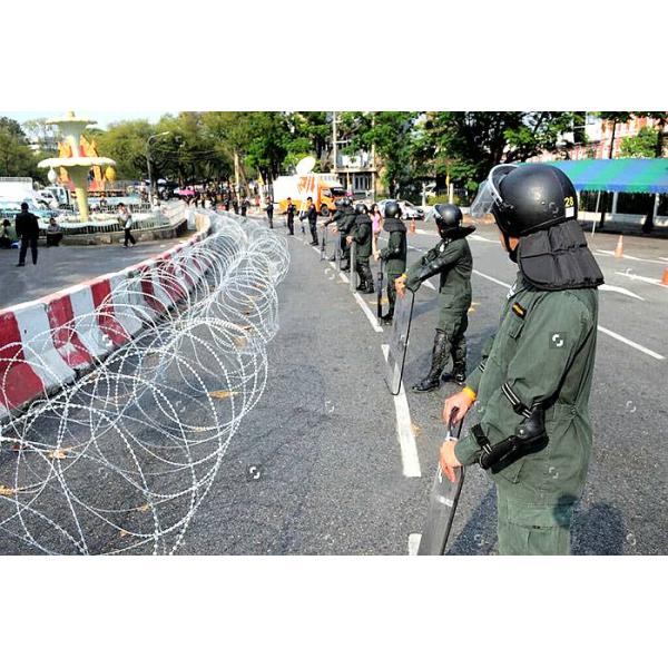 Razor Bto-22 960mm Diameter Galvanized Barbed Wire / Constantino Razor Wire