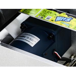 Manual Bottle Flat Labeling Machine , 1mm accuracy Self Adhesive Label