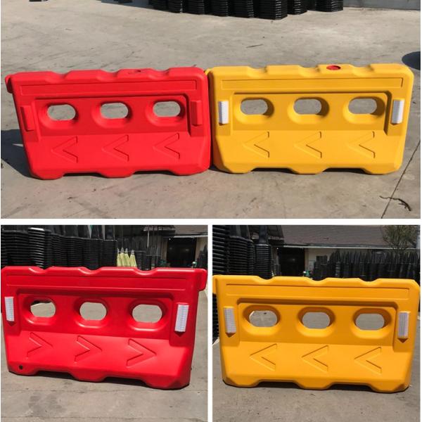 Roadway Safety Water Barrier Made Of PE Plastic For Traffic Management On Highways