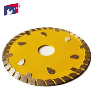 Sintered Concrete Wet Saw Blade 0.3 - 3.5 Mm Segment Thickness Long Life Span