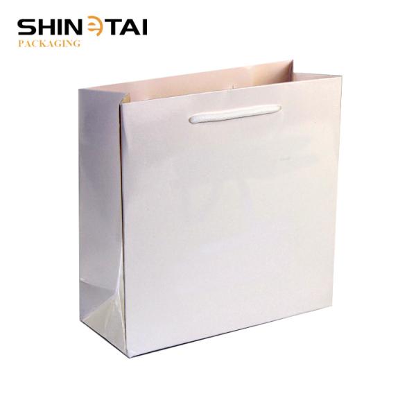 China Paper Bag White Branded Paper Bag