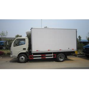 4T Loading Light Refrigerator Truck , Diesel Freezer Refrigerated Truck