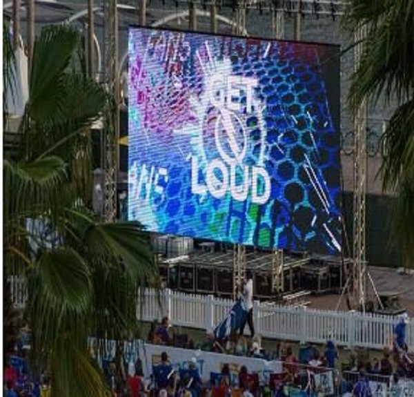 Lightweight 11.5KG Cabinet Commercial LED Display Screen With 16.7 Trillion