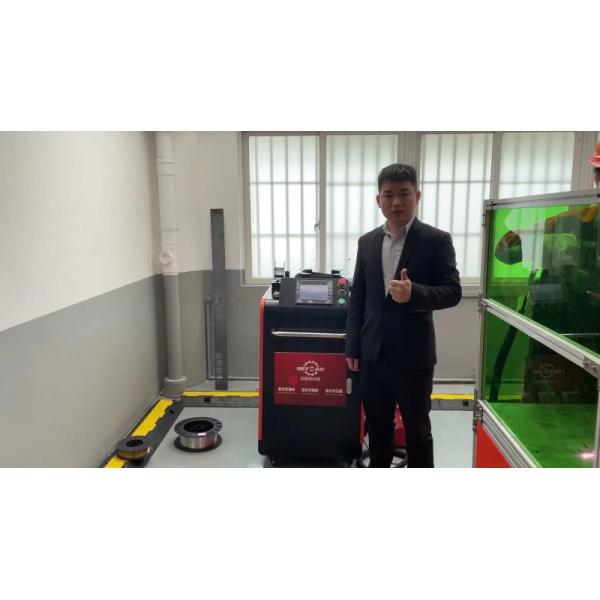 Raycus Source Handheld Laser Cleaning Machine 200W Metal Derusting Laser