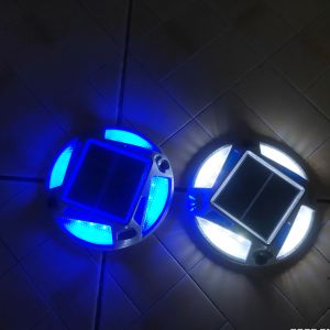 Warm White Solar Road Stud with 12 LEDs for Traffic Roadway Safety and Driveway