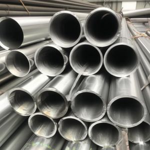 Wholesale Round Section Shape Welded Steel Pipes with Oil Finish and Plain/Beveled/Threaded/Grooved Ends from china suppliers