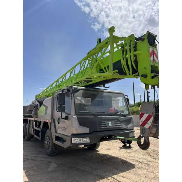 2022 Zoomlion ZTC252V Used Crane 44m Main Arm 8m Jib 7.2 Ton Counterweight 2041h Running Time 11575km Mileage Excellent Working Condition
