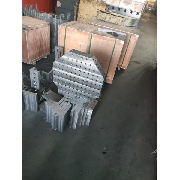 3D octagonal modular welding table in 28mm system bore