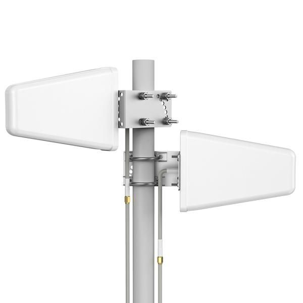 High Gain Directional Wireless Log-Periodic Antenna with Maximum Input Power of