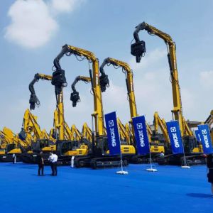 12 Meter Hydraulic Piling Vibro Hammer With 385KN Force