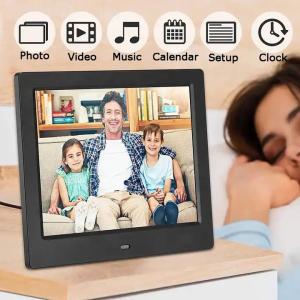 Digital Picture Frame with 1024x768 HD Display, autoplay via USB/SD Card Slots