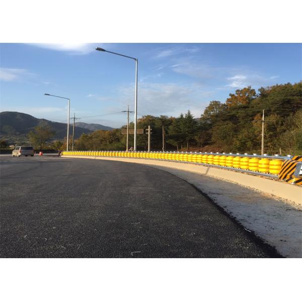 Traffic Safety EVA Buckets Rotary Barrel Rolling Guardrail Barrier ISO CE Standard
