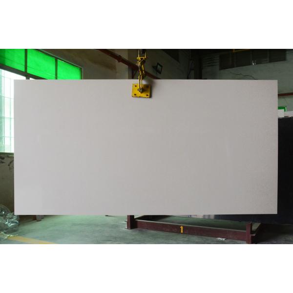 Beige Cararra Artificial Quartz Slab Antifouling High Hardness Kitchen