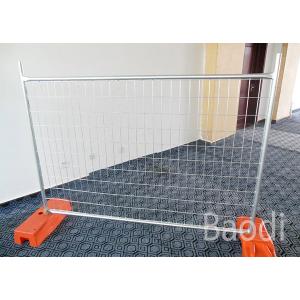 Portable Low Carbon Temporary Construction Fence Panels , Crowd Control Fencing