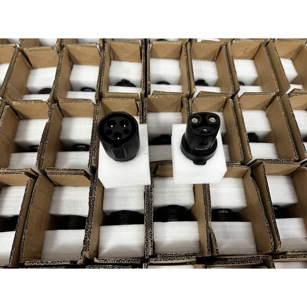 High temperature resistant PC V2L EV Charger Adapter Type2 V2L Discharge For XPENG BYD NIO Car