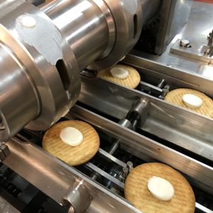 600pcs/Min/Lane Sandwich Biscuit Machine Siemens PLC With Packing Machine